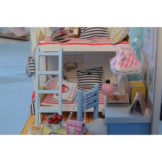 Интерьерный конструктор Hobby Day DIY MiniHouse, Комната девчонок, D014-2
